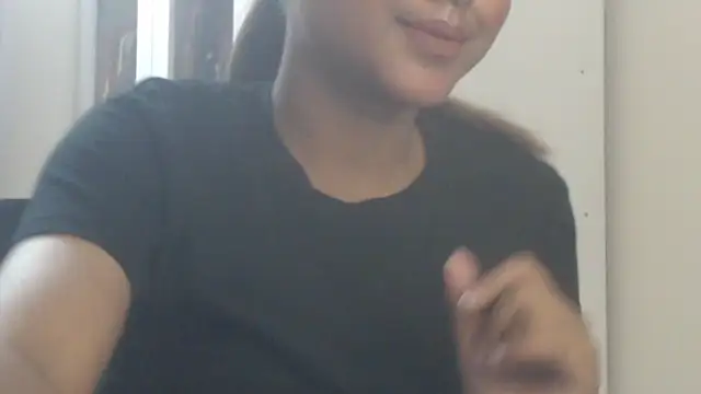 NancyRuvi webcam