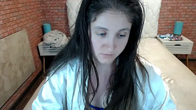 Holliy_Cooper webcam