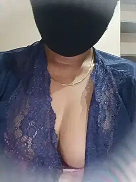Nila_tamil36 webcam