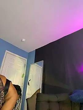 GirthGoddessCoco webcam