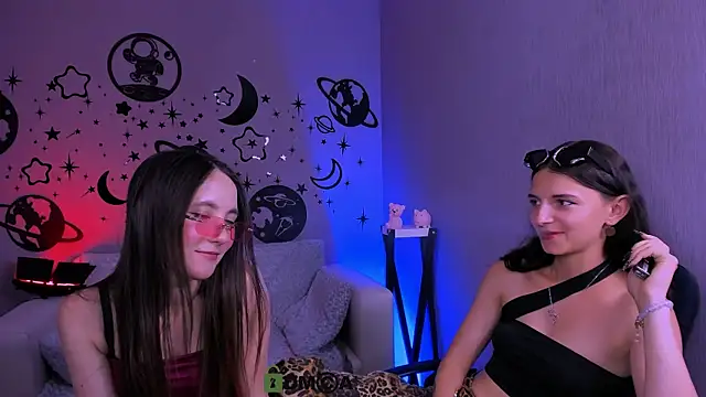 bella_dorn live cam on StripChat