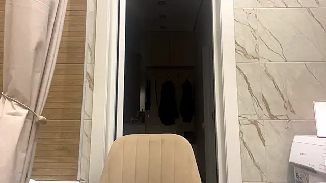 GainfulCoil live cam on StripChat
