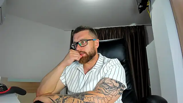 Findom_guy webcam