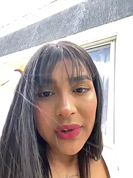 Mariangel_11 live cam on StripChat