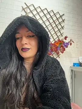 SALOME_KORLAND live cam on StripChat