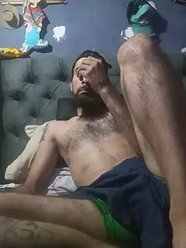 hairy_mannn webcam