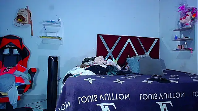 DanisaBrown webcam