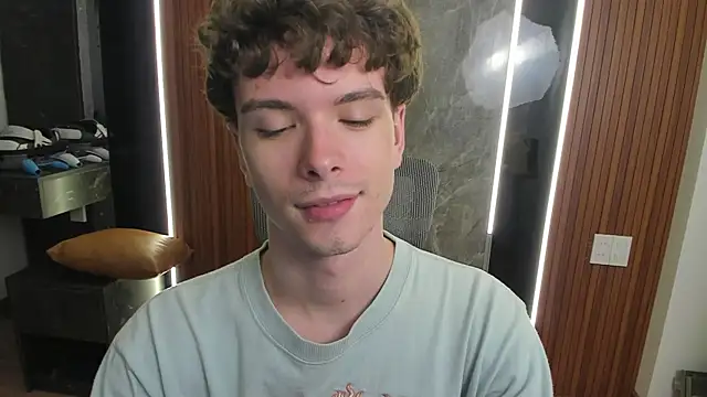 calvin_love_you webcam