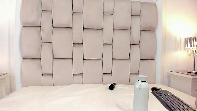 frehia_dimou webcam
