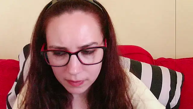 EmilyHotAngel webcam