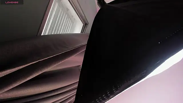 Rousy_moon webcam