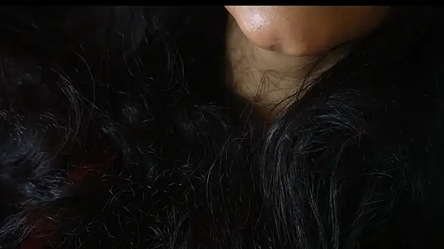 -AyeshaSinghania- webcam