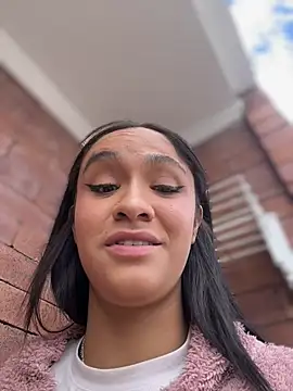 Isabella-Teen Live Web Cam Show