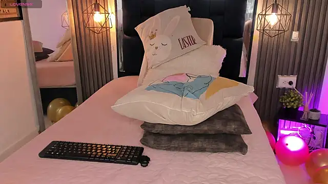 kristakinnky webcam