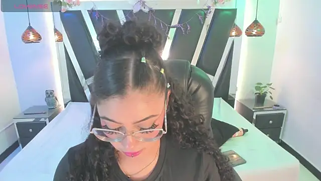 antonelllepiercee webcam
