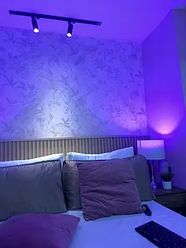 Darcy_glow_ webcam