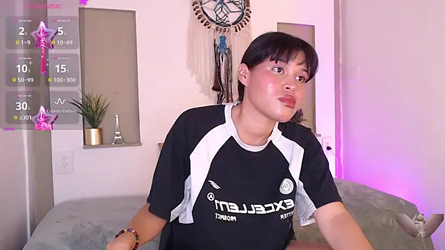 Kitty_Desire2 webcam