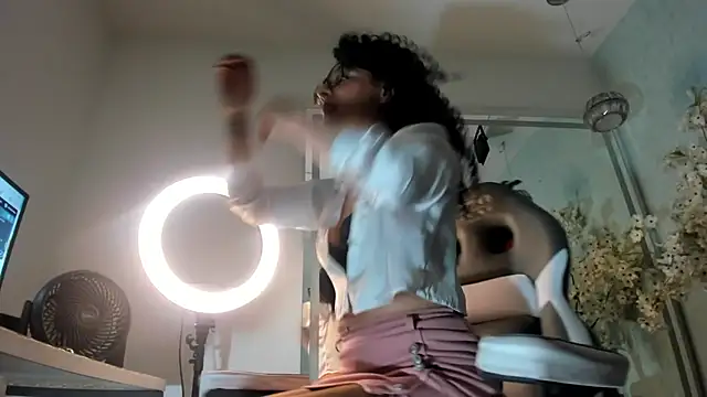 Alicia_shadow webcam