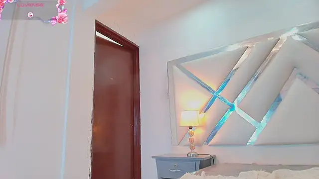 ariannaruiz webcam