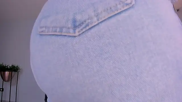 KylaMorrison webcam