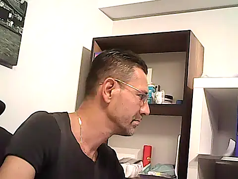 mastercharisma35 webcam