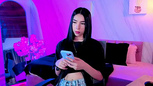 Tifanny_M live cam on StripChat