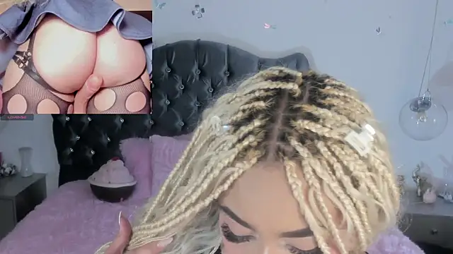 conny__curly webcam