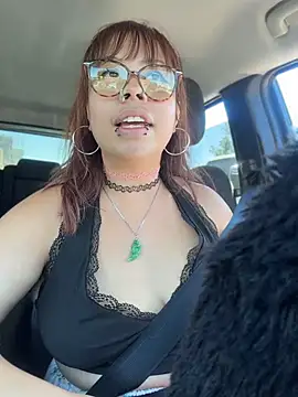 moan4mona webcam