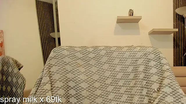 Kiara_Curls webcam