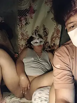 TeasingGrowth webcam