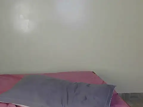 Nicole_ness webcam