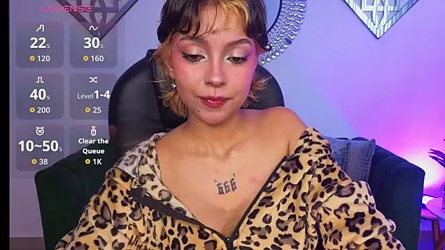 Honeyy_Taylor webcam