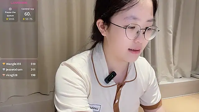 Annie_PinkLady webcam