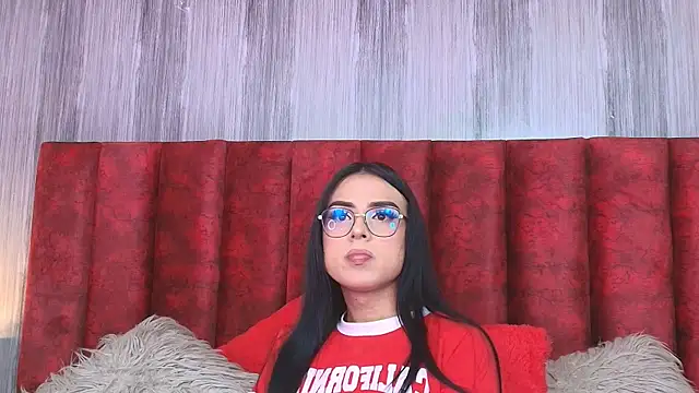 SamanthaFairyy live cam on StripChat