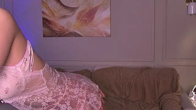 LanayaVerne webcam