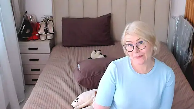 sabrinamacmarren webcam