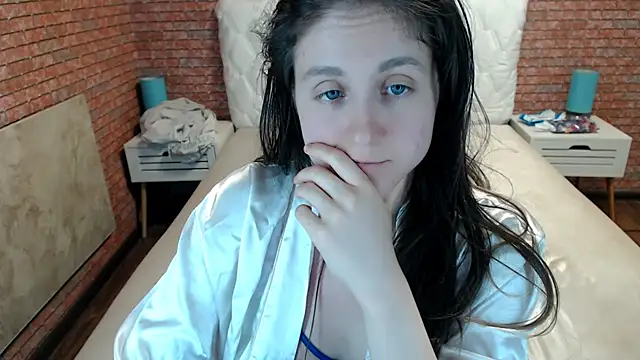 Holliy_Cooper webcam
