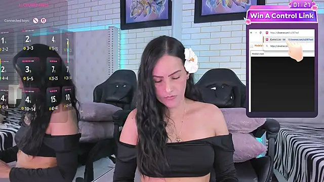 Coco_Balenciaga_ webcam