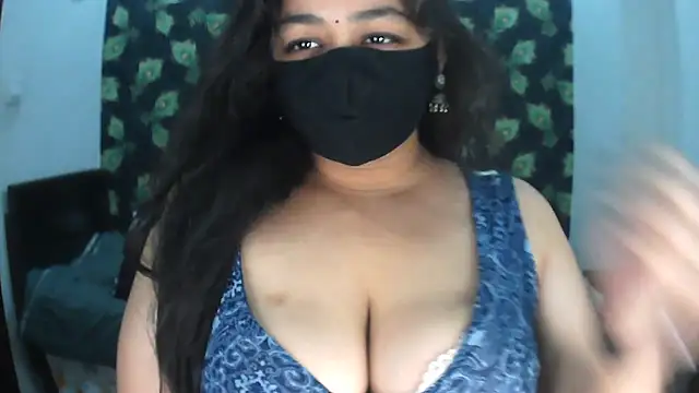 Yoursnandini8 webcam