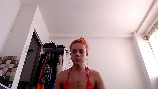 saara_johnson496 webcam
