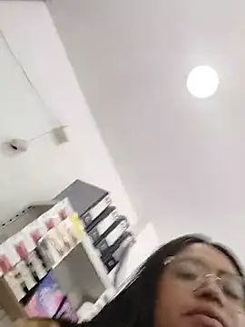 Mia_Risky-1 webcam