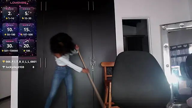 mailyn_gold webcam