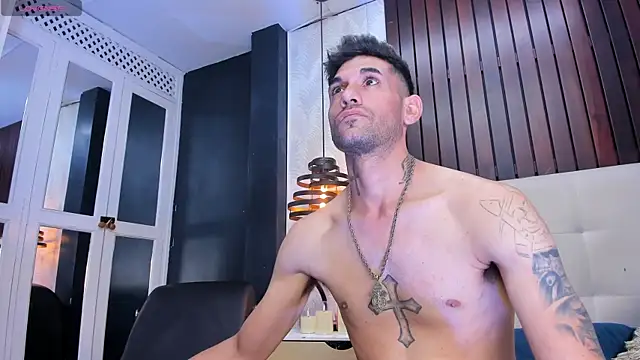 Stormandloganxx webcam