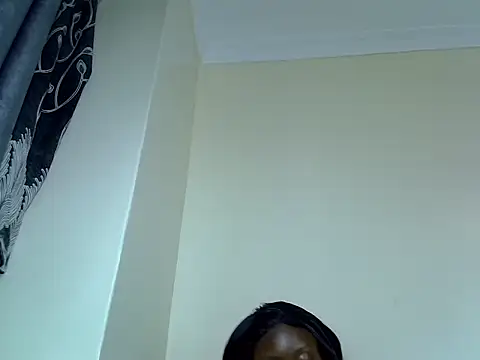 Ayla_lyra webcam