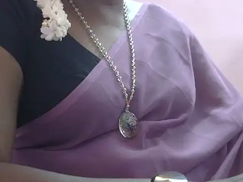 tamil-priyaaa webcam