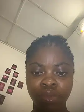 Sexyredcherry webcam