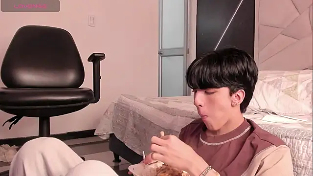 Quma86 - Male webcam sex chat