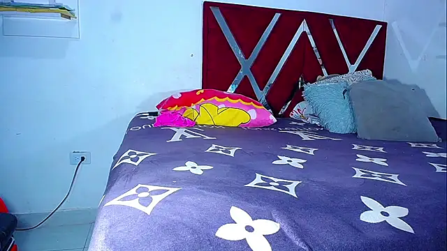 DanisaBrown webcam