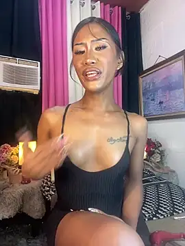 Tarah_victoria_collins live cam on StripChat