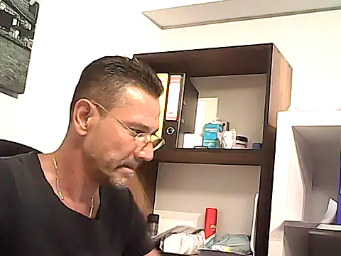 mastercharisma35 webcam